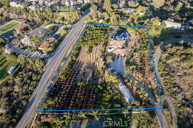 320 Camino De La Cima, San Marcos, California 92078, 6 Bedrooms Bedrooms, ,4 BathroomsBathrooms,Residential,For Sale,Camino De La Cima,IG24050682