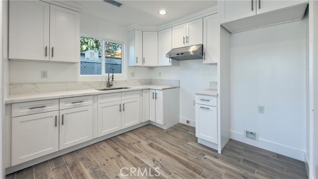 1346 Fraser Avenue, East Los Angeles CA: https://media.crmls.org/medias/164e3721-6324-471a-b854-0fb610fd9334.jpg