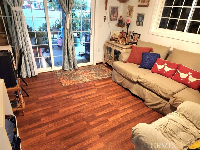 Detail Gallery Image 21 of 71 For 19755 Steinway St, Canyon Country,  CA 91351 - 3 Beds | 2 Baths