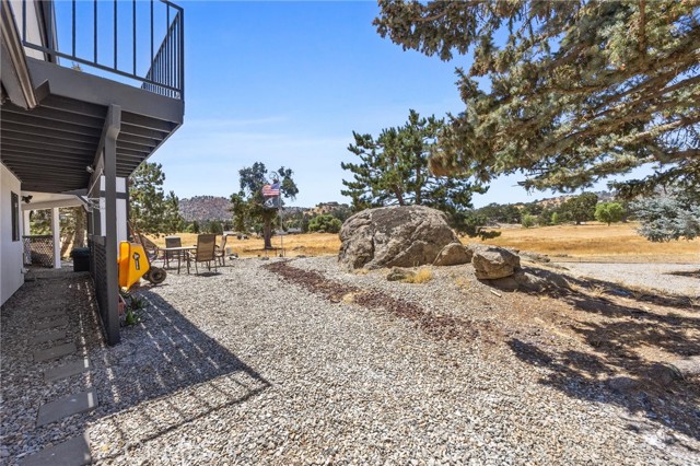 Detail Gallery Image 39 of 42 For 18581 St Andrews Dr, Tehachapi,  CA 93561 - 4 Beds | 3/1 Baths
