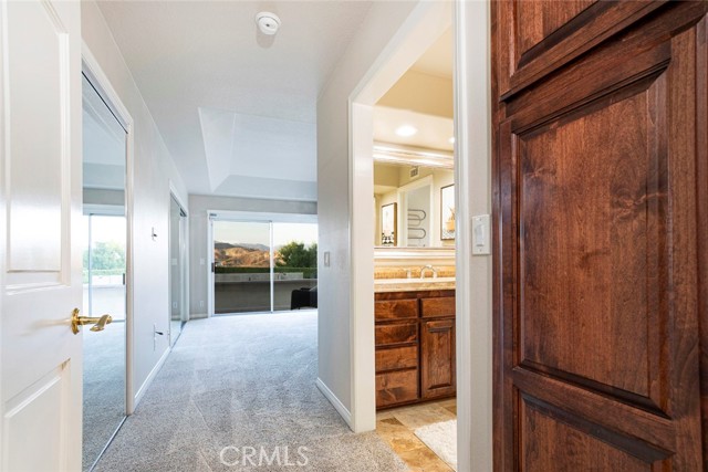 Detail Gallery Image 14 of 74 For 12052 Beaufait Ave, Porter Ranch,  CA 91326 - 5 Beds | 4/1 Baths