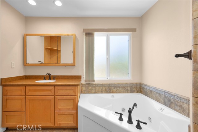 Detail Gallery Image 22 of 31 For 1521 S Dallas Dr, Anaheim,  CA 92804 - 3 Beds | 2/1 Baths