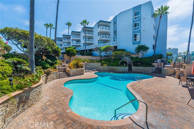 Detail Gallery Image 12 of 18 For 630 the Village #214,  Redondo Beach,  CA 90277 - 1 Beds | 1 Baths