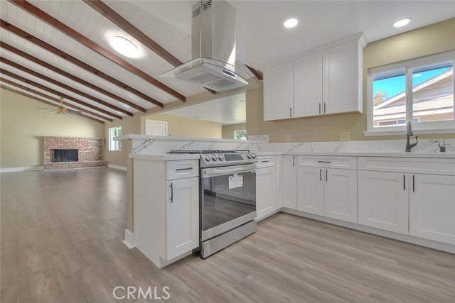 Detail Gallery Image 7 of 31 For 340 W Caroline St, Ontario,  CA 91762 - 7 Beds | 4 Baths