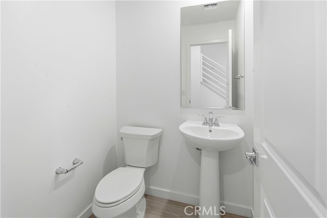 Detail Gallery Image 7 of 29 For 9329 via Azul, Pico Rivera,  CA 90660 - 3 Beds | 3 Baths