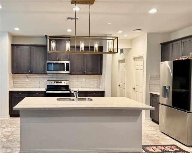 Detail Gallery Image 7 of 24 For 27108 Oncore, Menifee,  CA 92585 - 4 Beds | 2 Baths