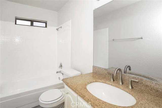 1115 E Avenue J6, Lancaster CA: https://media.crmls.org/medias/1650923c-d7a9-447e-bf72-83f6aad29fb9.jpg
