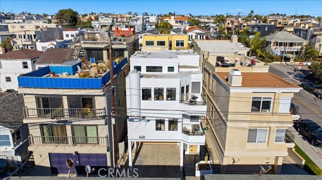 608 Palm Drive, Hermosa Beach, California 90254, 2 Bedrooms Bedrooms, ,2 BathroomsBathrooms,Residential,For Sale,Palm,SB26088243
