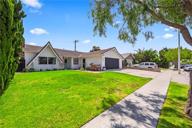 4922 Scenario Drive Drive, Huntington Beach CA: https://media.crmls.org/medias/16520806-61e0-4a98-bebd-c59ae5bad2d9.jpg