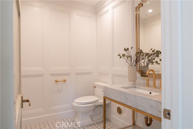 Detail Gallery Image 28 of 59 For 2520 La Condesa Dr, Los Angeles,  CA 90049 - 5 Beds | 6 Baths