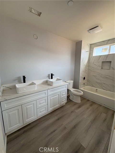 Detail Gallery Image 15 of 22 For 13024 via Verrazano, Riverside,  CA 92503 - 3 Beds | 2/1 Baths