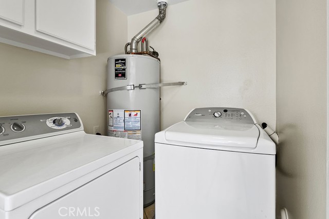 4 Navarre, Irvine CA: https://media.crmls.org/medias/16541603-80d9-43a0-9091-c464635fd918.jpg