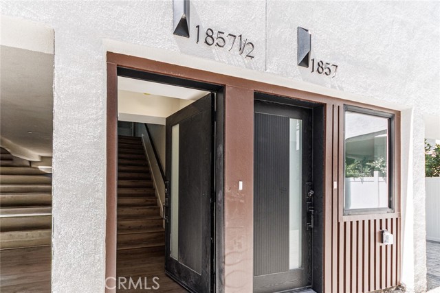 Detail Gallery Image 7 of 24 For 1857 Crenshaw Bld #1/2,  Los Angeles,  CA 90019 - 3 Beds | 3 Baths