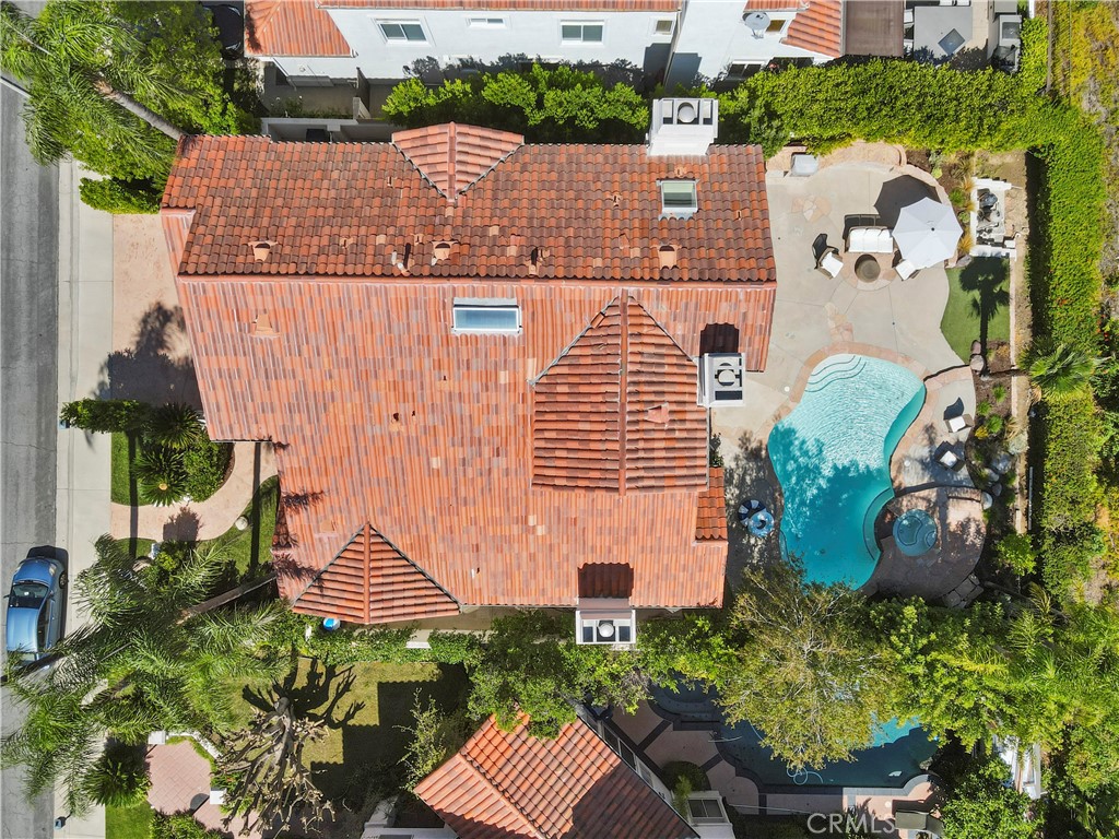 https://media.crmls.org/medias/1654e550-ae73-437c-ae19-b30ac1d5656b.jpg?preset=X-Large