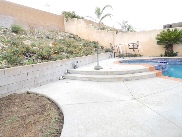 Detail Gallery Image 22 of 26 For 4012 Larkspur Ave, Rialto,  CA 92377 - 4 Beds | 2 Baths