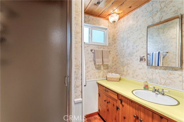 328 Wylerhorn Drive, Crestline CA: https://media.crmls.org/medias/16563a48-c550-4417-af77-9ff8c1dcadd5.jpg