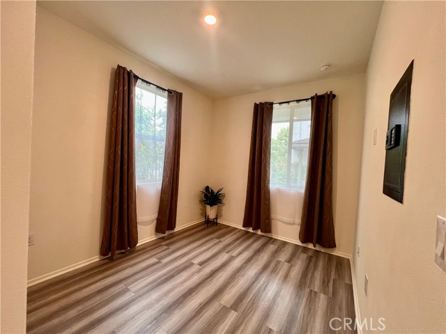 Detail Gallery Image 12 of 23 For 24754 5th St, San Bernardino,  CA 92410 - 4 Beds | 3 Baths