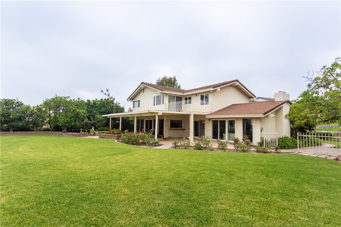 2938 E Shady Forest Ln, Orange, CA 92867