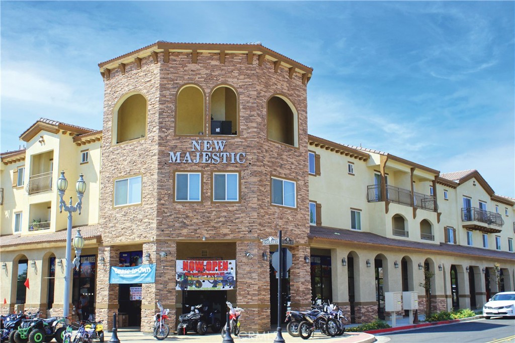 Apartment at 876 S D