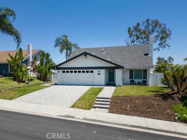 Detail Gallery Image 4 of 62 For 1914 Radford St, Oceanside,  CA 92056 - 4 Beds | 2/1 Baths