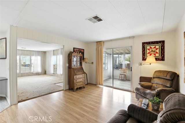 1 Driftwood Trail, Half Moon Bay CA: https://media.crmls.org/medias/1657bfb0-4e07-45b4-bb3d-0cee0a365ab5.jpg