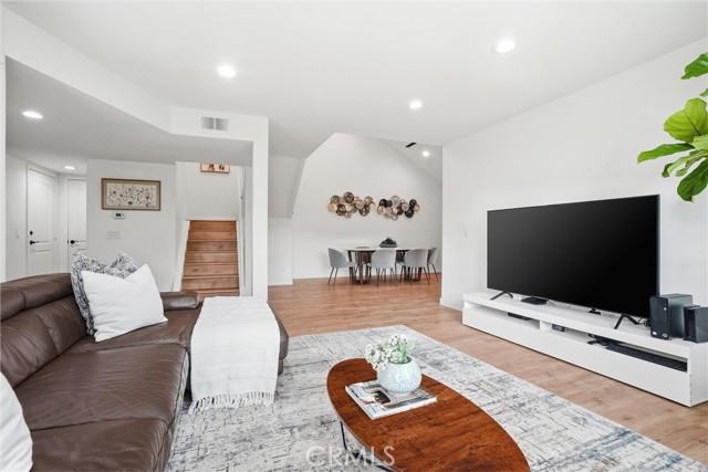 Detail Gallery Image 12 of 50 For 2337 Grandwood, Fullerton,  CA 92833 - 3 Beds | 2/1 Baths