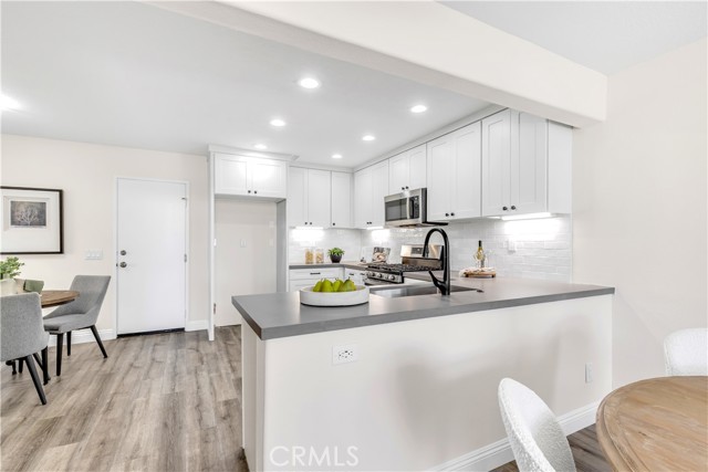 Detail Gallery Image 14 of 47 For 31 Cascada, Rancho Santa Margarita,  CA 92688 - 3 Beds | 3 Baths