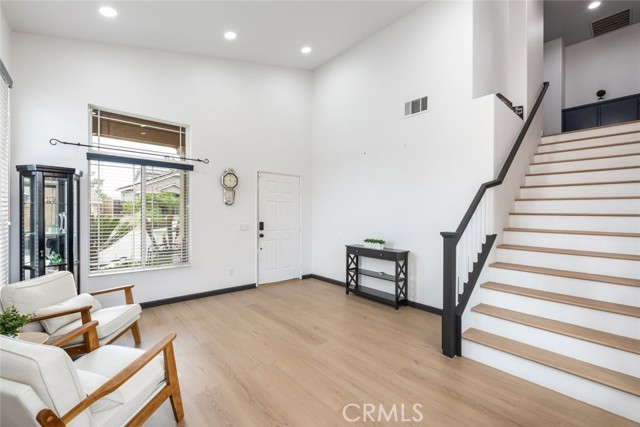 560 Shenandoah Road, Corona CA: https://media.crmls.org/medias/16595721-b413-431e-b81f-b9a70f754cf4.jpg