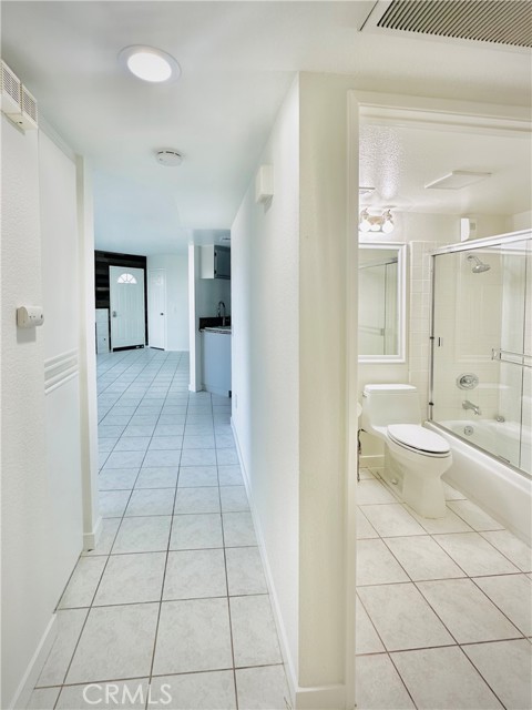 8065 E Sandstone Drive, Anaheim Hills CA: https://media.crmls.org/medias/16596509-1f52-4af1-8281-bc0a9c73c8bd.jpg