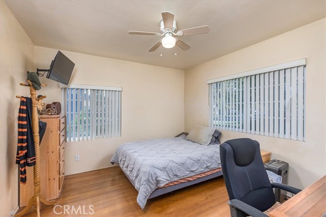 Image 16 of 30 For 4423 Maplewood Place