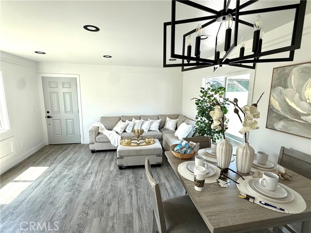 8624 Graham Avenue, Los Angeles CA: https://media.crmls.org/medias/165a1466-c989-465c-9984-bc56813804e5.jpg