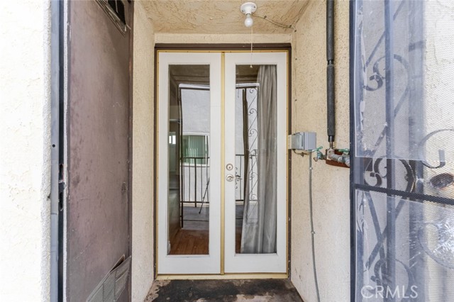 Detail Gallery Image 12 of 45 For 909 E Garfield #3,  Glendale,  CA 91205 - 2 Beds | 2 Baths