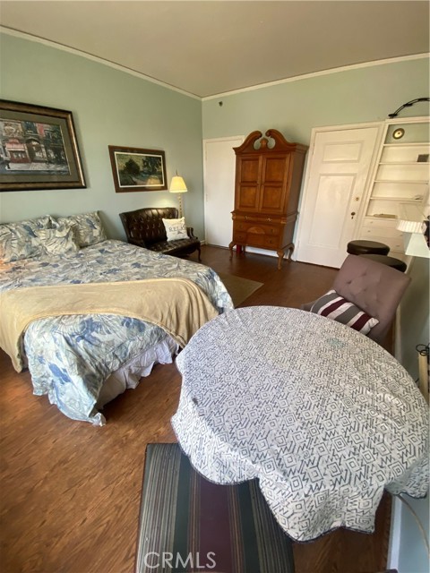 Main room.
