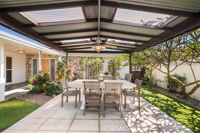 4203 Calle Mayo, San Clemente CA: https://media.crmls.org/medias/165caade-2d91-487c-bafa-4a3af01d8fc2.jpg