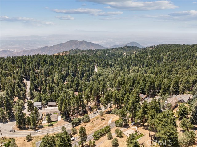 31438 Easy Street, Running Springs, CA 92382
