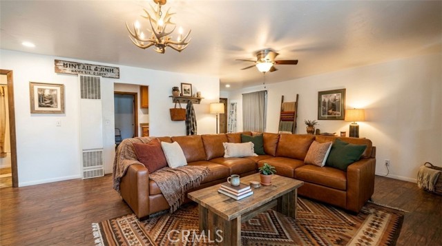 Detail Gallery Image 7 of 41 For 1605 Malabar, Big Bear City,  CA 92314 - 3 Beds | 2 Baths