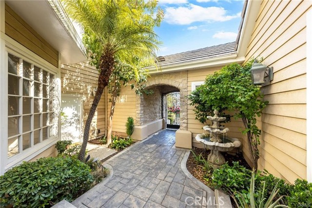 Detail Gallery Image 8 of 73 For 779 Coral Tree, Upland,  CA 91784 - 6 Beds | 5/2 Baths