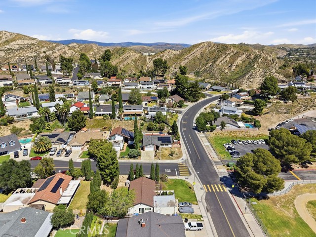 Detail Gallery Image 41 of 51 For 29223 Flowerpark Dr, Canyon Country,  CA 91387 - 3 Beds | 2 Baths