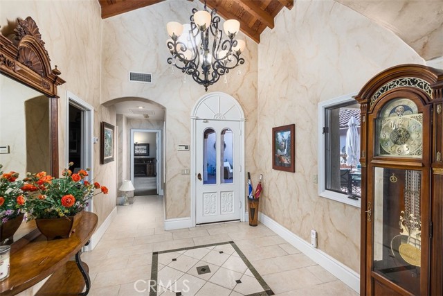 Detail Gallery Image 14 of 75 For 22793 Hidden Creek Ct, Murrieta,  CA 92562 - 3 Beds | 2/1 Baths