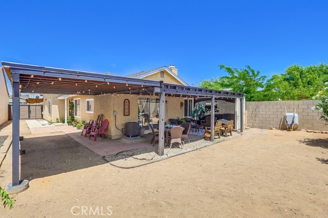 2846 Nandina Drive, Palmdale CA: https://media.crmls.org/medias/165fb0c8-b066-46f2-9428-ed79a8c78f0f.jpg