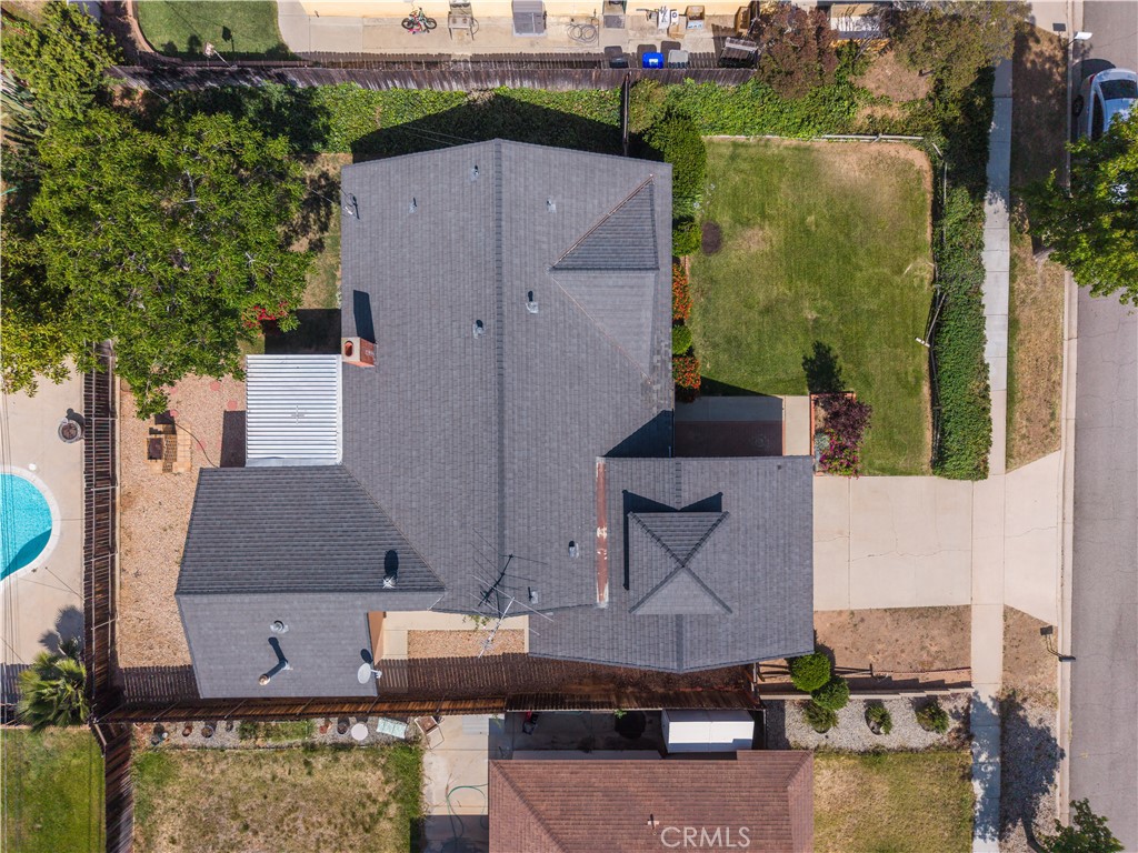 https://media.crmls.org/medias/166002c9-30e8-4276-9d59-9ebe33fe9d85.jpg?preset=X-Large