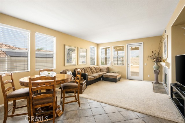 Detail Gallery Image 7 of 32 For 833 W Orange Heights, Corona,  CA 92882 - 5 Beds | 3/1 Baths