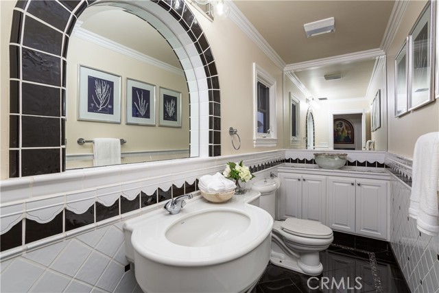 24352 Santa Clara Ave, Dana Point CA: https://media.crmls.org/medias/16612633-0cff-4d12-ae5c-20b68b64ec56.jpg