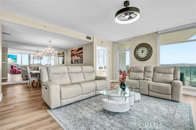 Detail Gallery Image 8 of 57 For 3131 Michelson Dr #1504,  Irvine,  CA 92612 - 3 Beds | 2/1 Baths