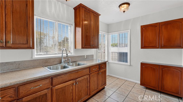 Detail Gallery Image 23 of 44 For 200 E Century Bld, Los Angeles,  CA 90003 - 2 Beds | 1 Baths