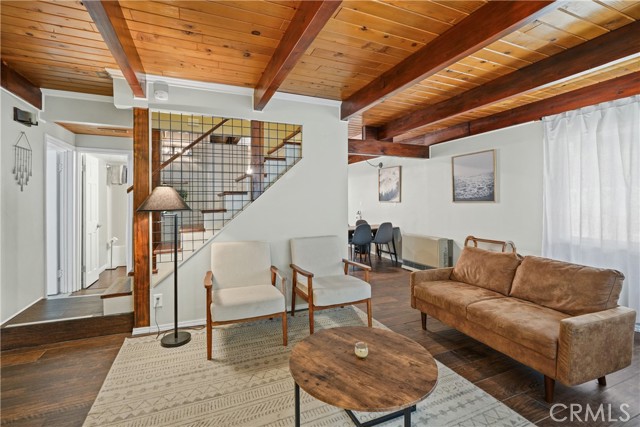 Detail Gallery Image 6 of 45 For 43032 Sunset Dr, Big Bear Lake,  CA 92315 - 3 Beds | 3 Baths