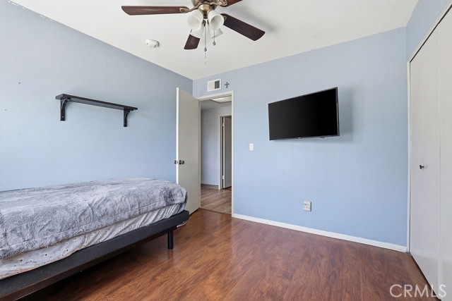 Detail Gallery Image 23 of 51 For 29223 Flowerpark Dr, Canyon Country,  CA 91387 - 3 Beds | 2 Baths