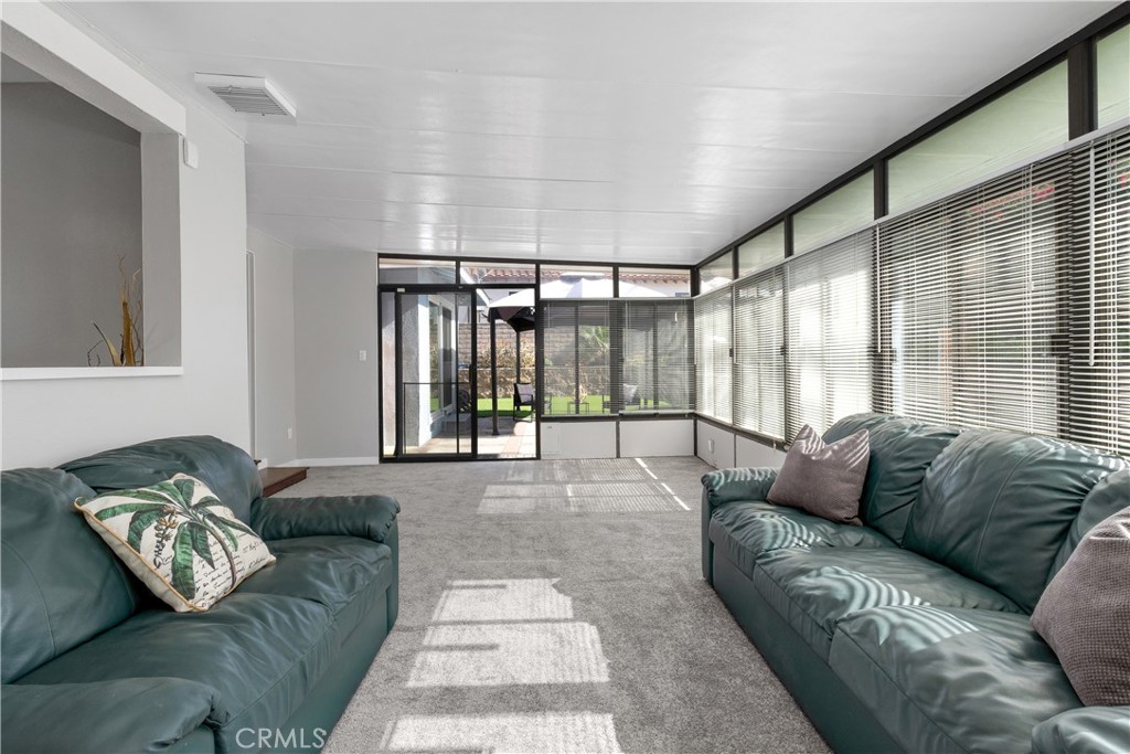 MLS #OC25257049 image #14