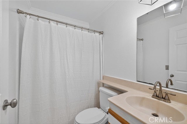 16700 Yukon Avenue, Torrance CA: https://media.crmls.org/medias/16637475-d606-4fa9-8a76-ca491d0267f6.jpg