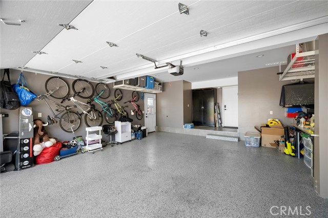 2305 Henrietta Avenue, La Crescenta CA: https://media.crmls.org/medias/1663f182-ac5e-4e32-bf2a-44a738084672.jpg